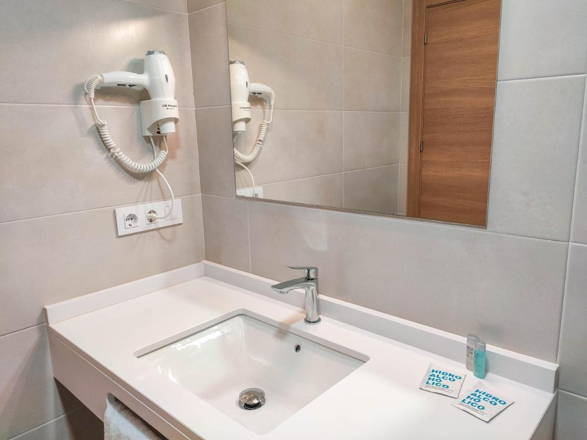Hostal Oleo Auto Check-In Сантандер Экстерьер фото