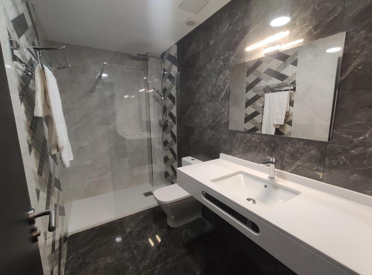 Hostal Oleo Auto Check-In Сантандер Экстерьер фото