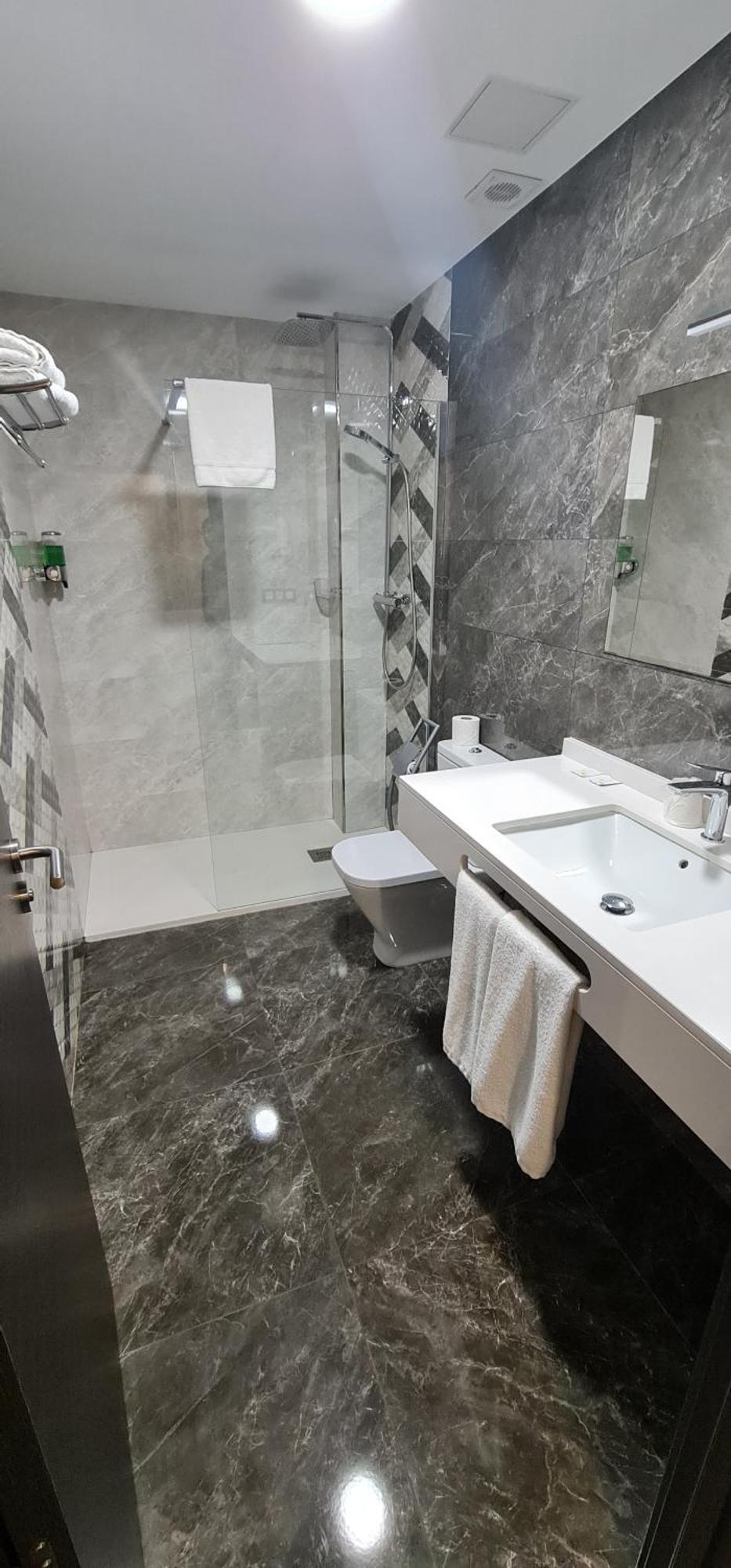 Hostal Oleo Auto Check-In Сантандер Экстерьер фото