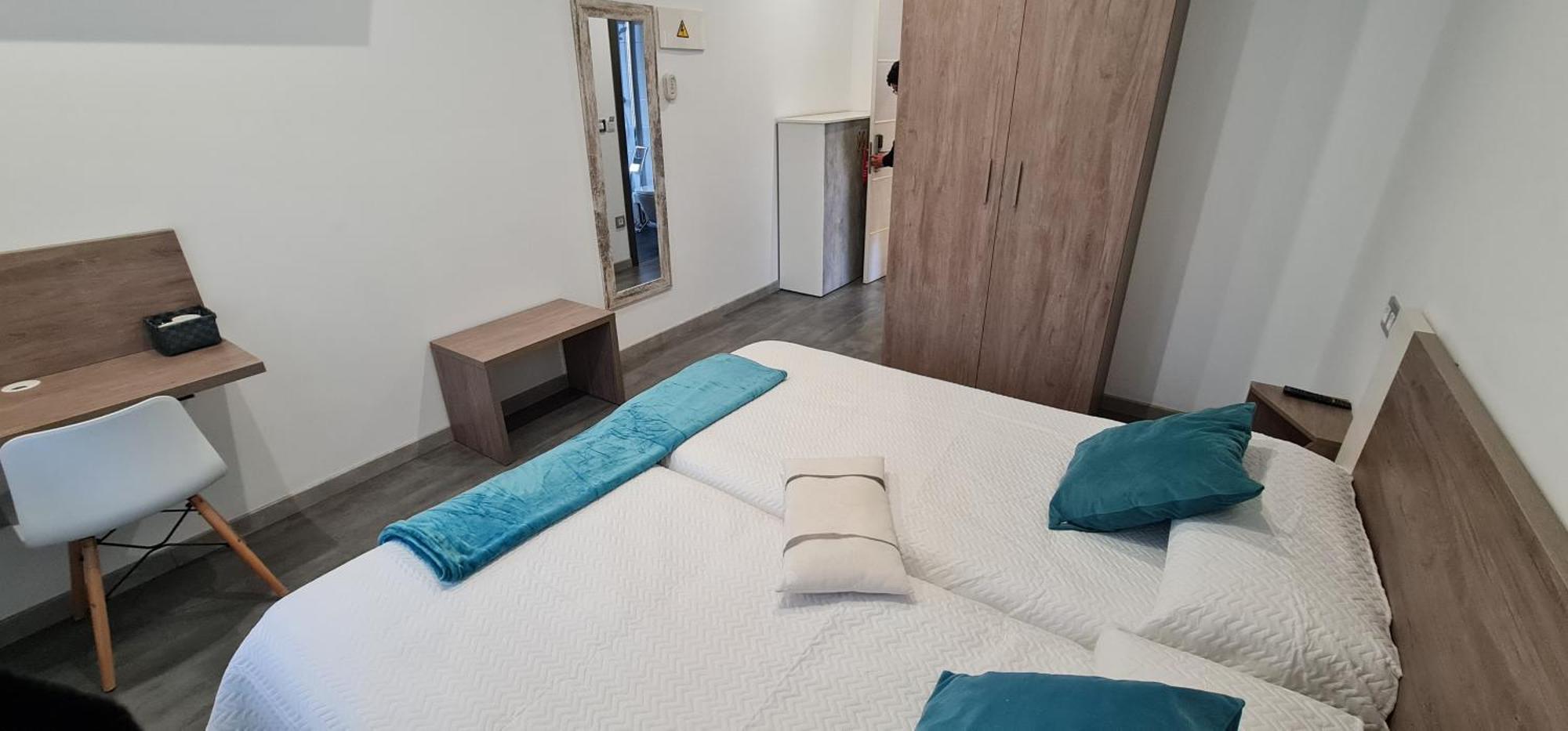 Hostal Oleo Auto Check-In Сантандер Экстерьер фото